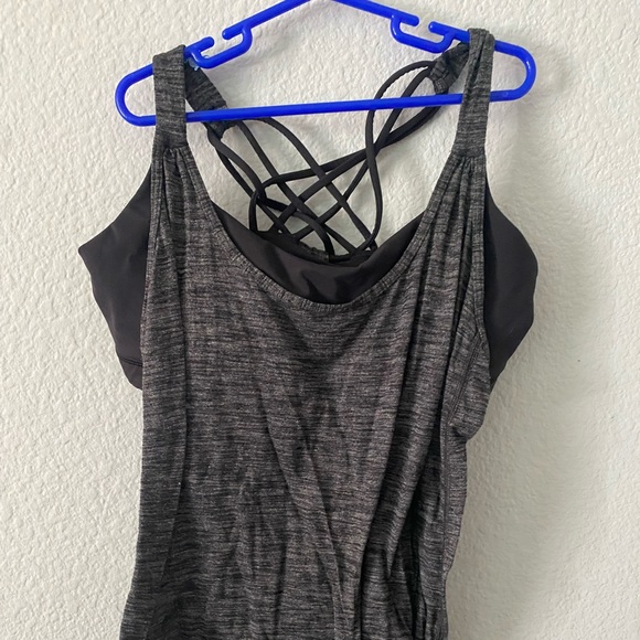 Lululemon tank top - Picture 2 of 10